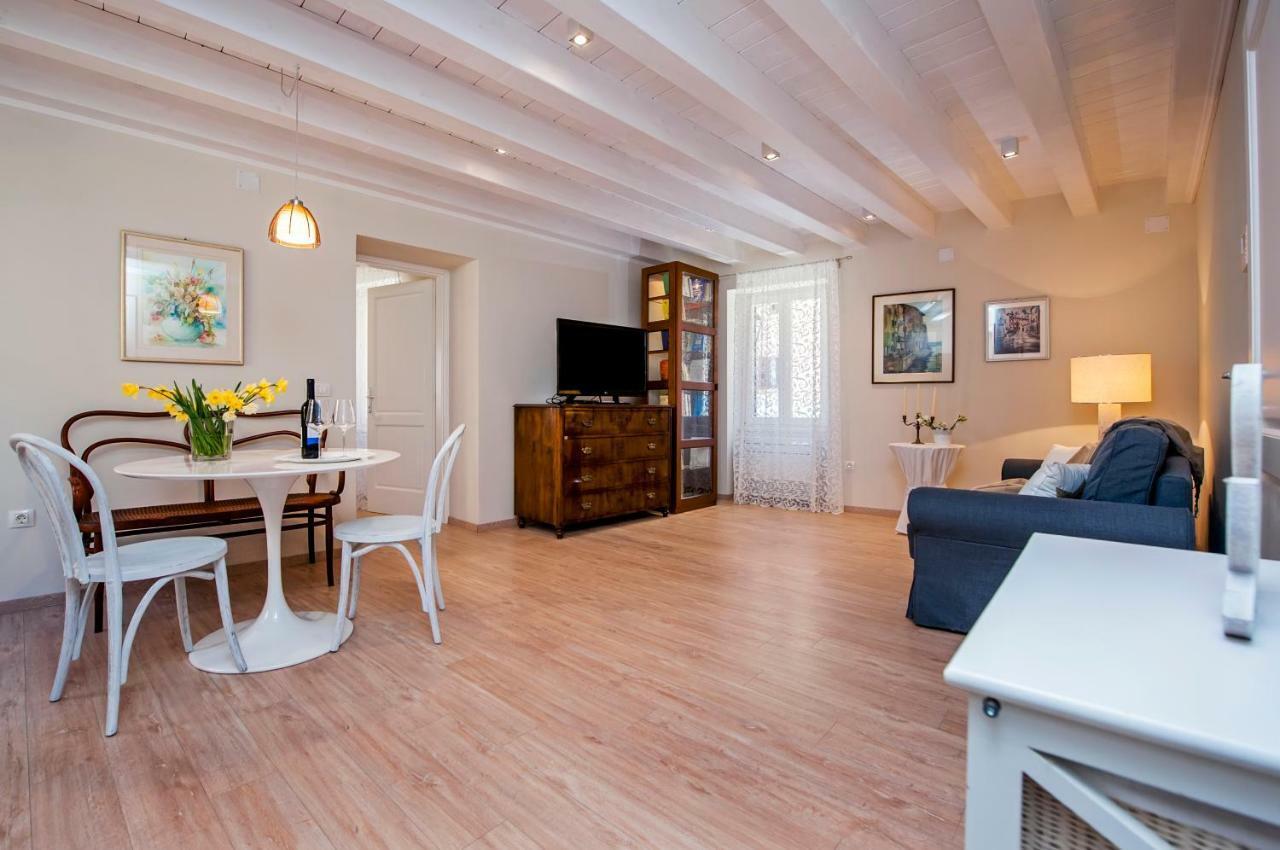 Casa Sbisa' Apartment Rovinj Buitenkant foto