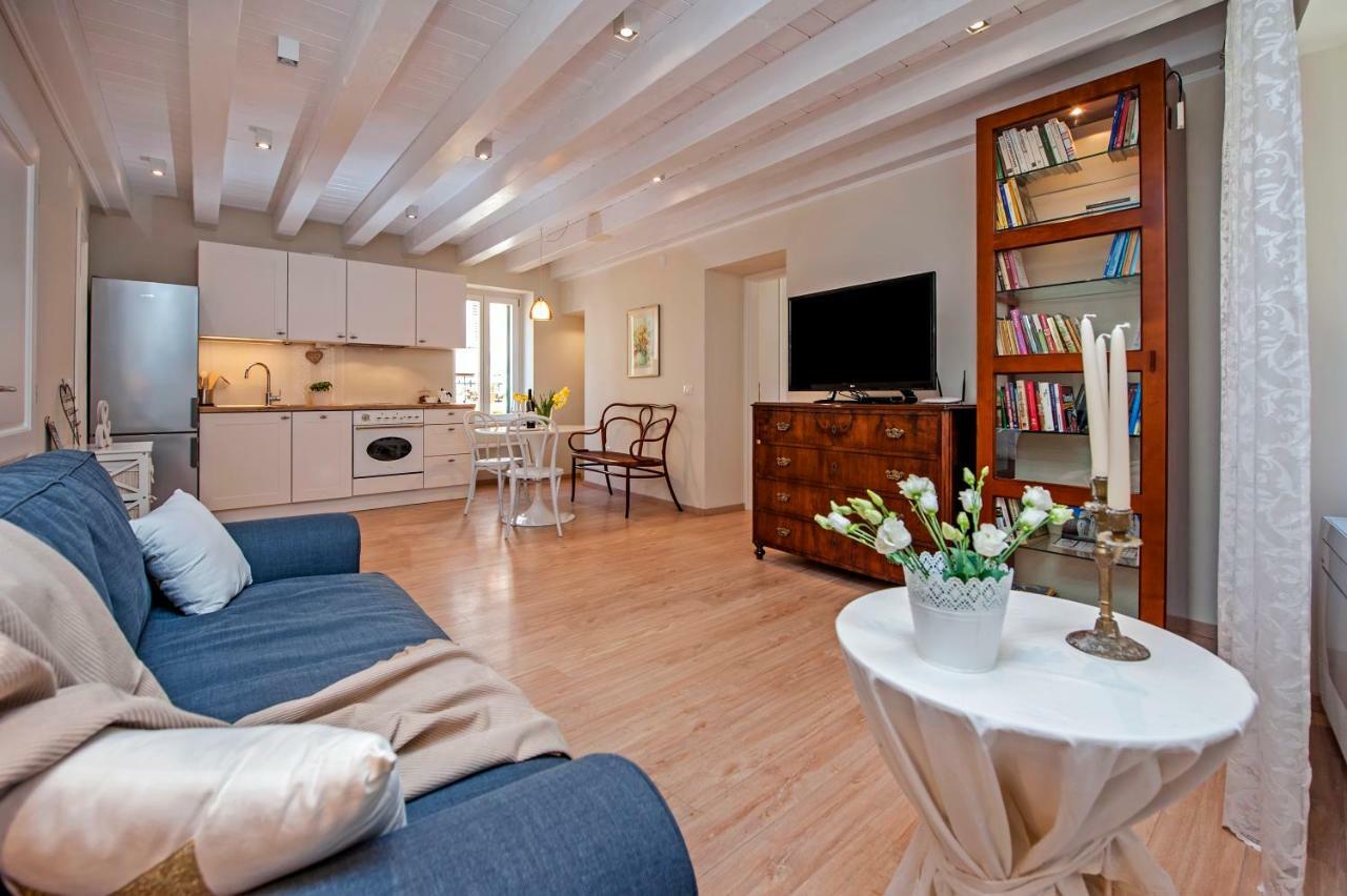 Casa Sbisa' Apartment Rovinj Buitenkant foto